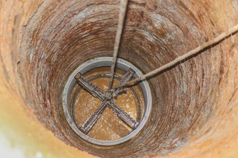 Drywell Installation Equipment